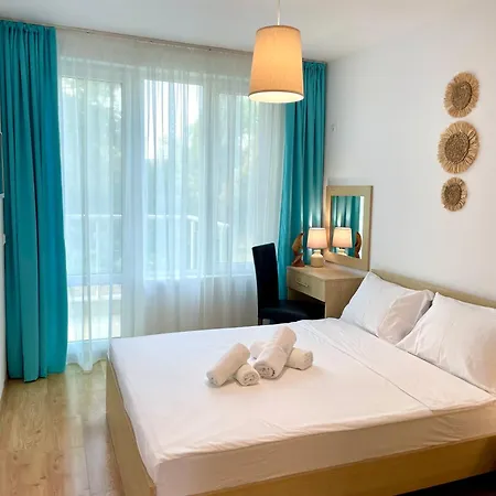 Apartament Budget First Sea Line Apt. Flora