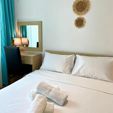 Apartament Budget First Sea Line Apt. Flora Pomorie