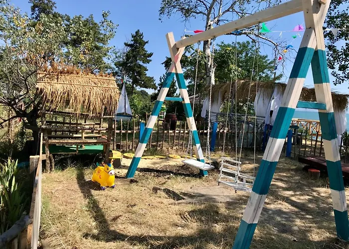 Budget First Sea Line Apt. Flora Поморие