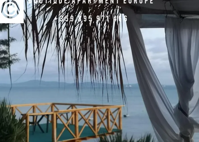 Budget First Sea Line Apt. Flora *