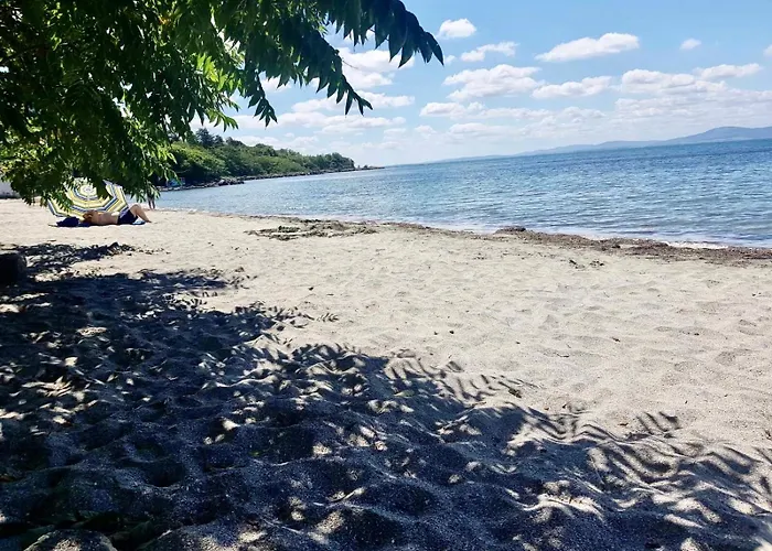 Апартаменты Budget First Sea Line Apt. Flora