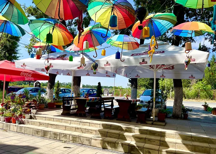 Budget First Sea Line Apt. Flora Апартаменты *