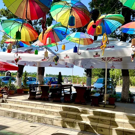 Budget First Sea Line Apt. Flora Apartment *