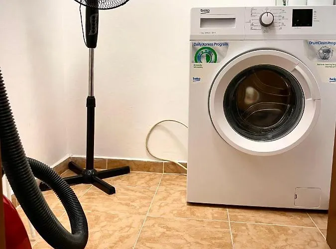 Апартамент Budget First Sea Line Apt. Flora *