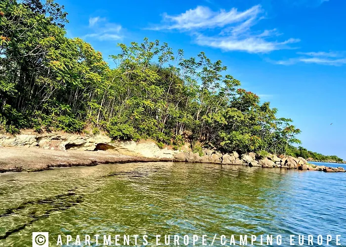 Budget First Sea Line Apt. Flora * Поморие