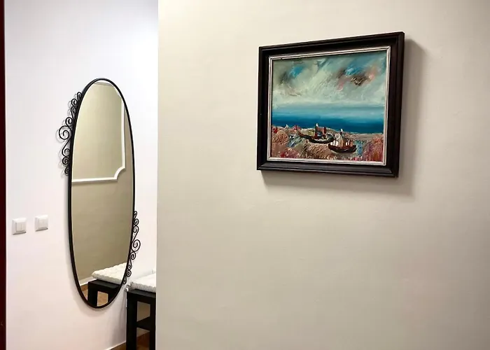 Budget First Sea Line Apt. Flora Апартамент *