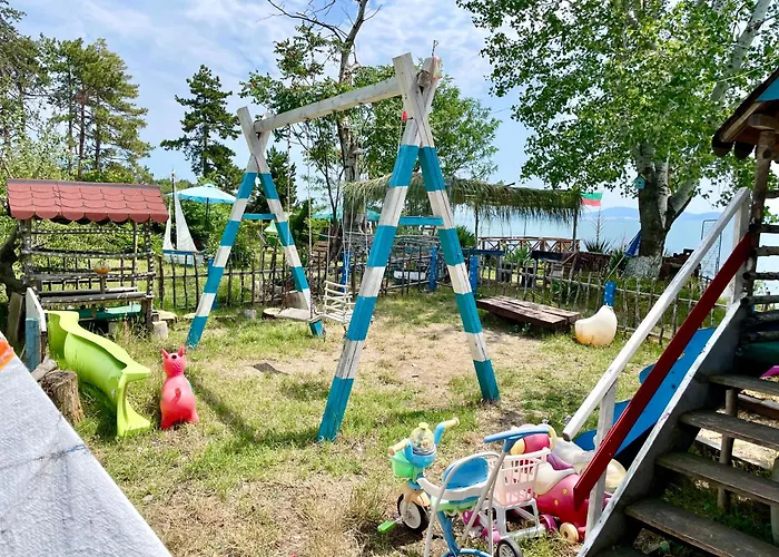 Budget First Sea Line Apt. Flora Апартамент Поморие